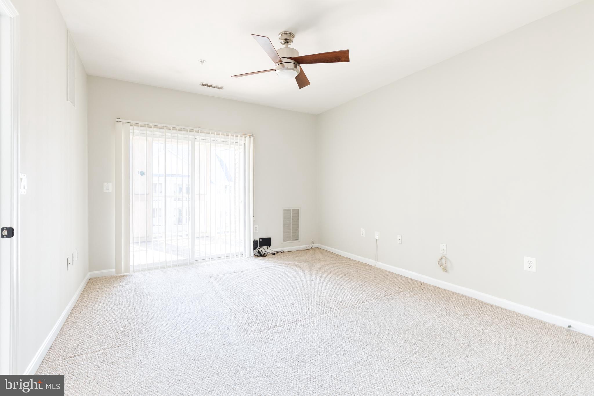 400 SYMPHONY CIRCLE 516 H