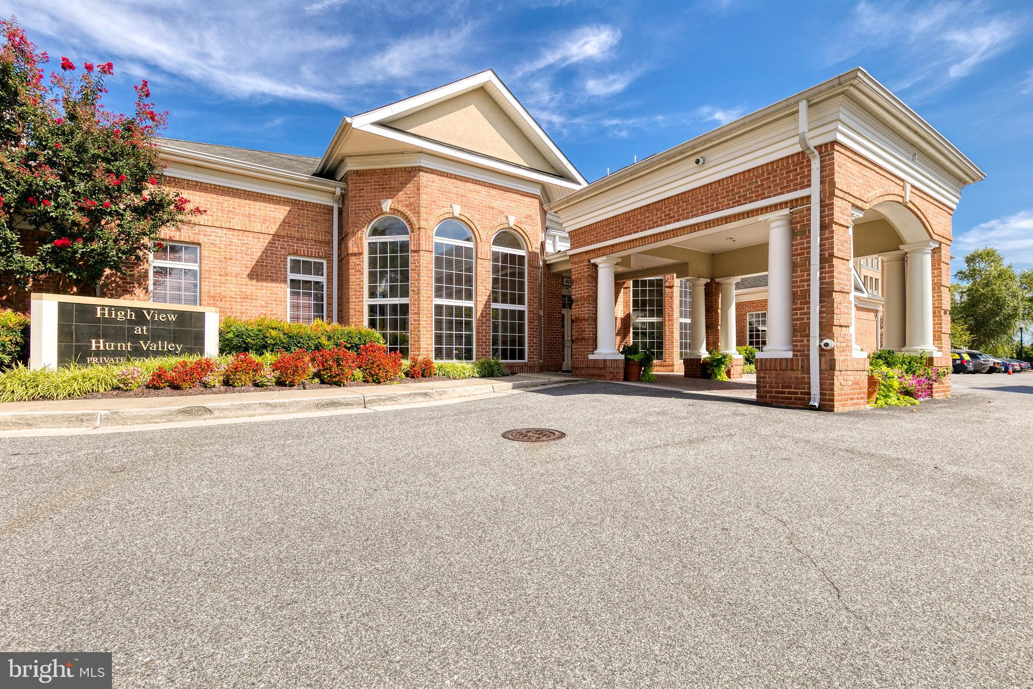 400 SYMPHONY CIRCLE 360C