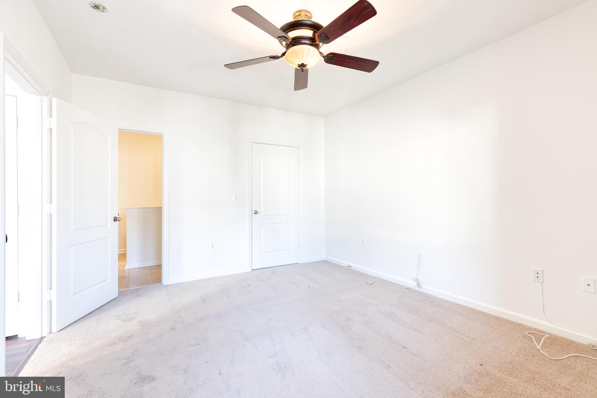 400 SYMPHONY CIRCLE 360C