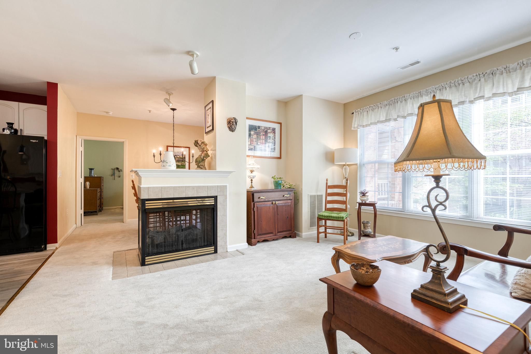 400 SYMPHONY CIRCLE 257C