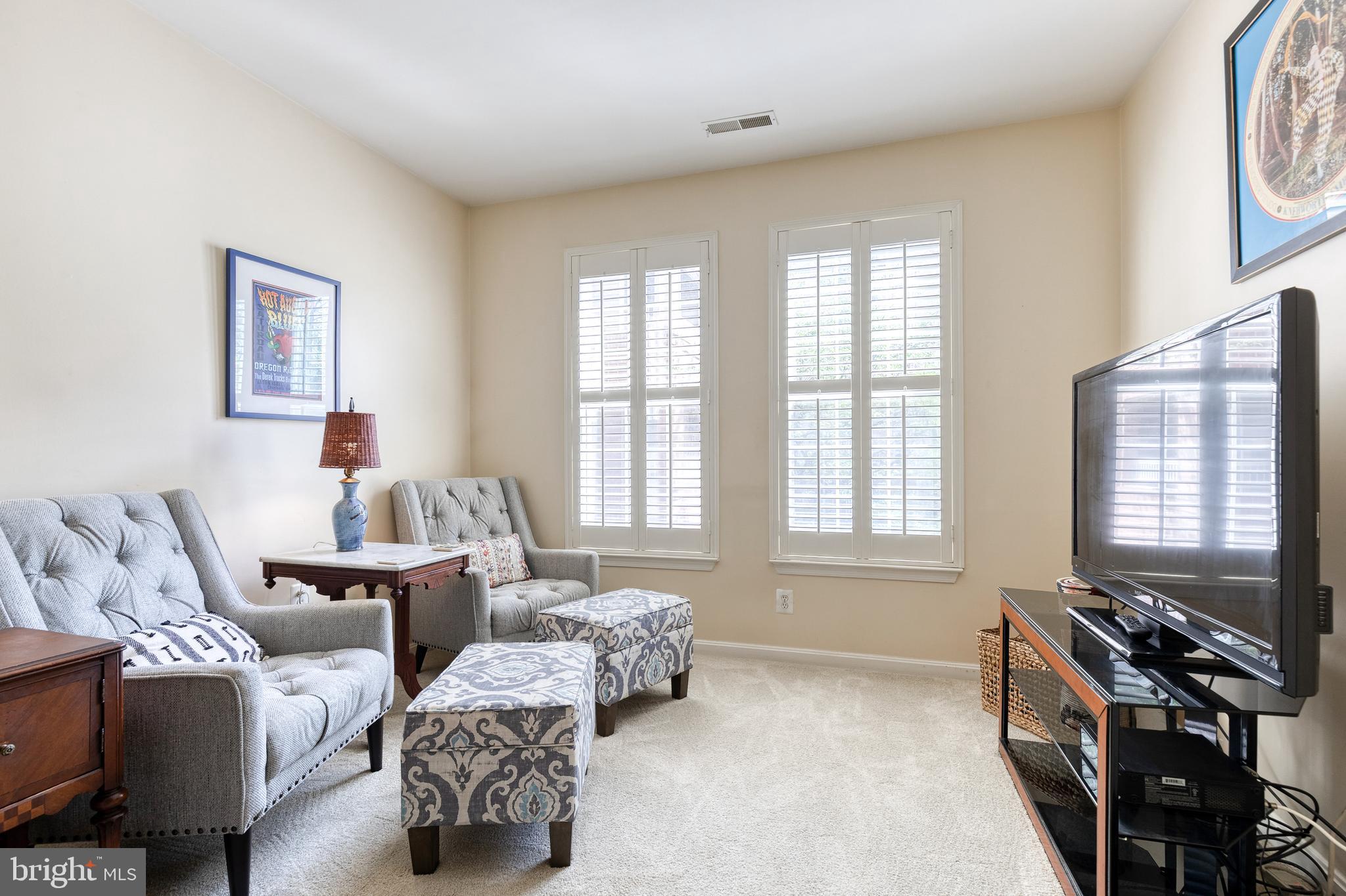 400 SYMPHONY CIRCLE 257C