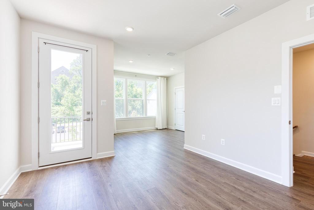 200 HICKORY HOLLOW COURT