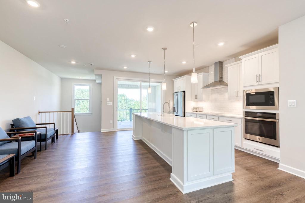 200 HICKORY HOLLOW COURT