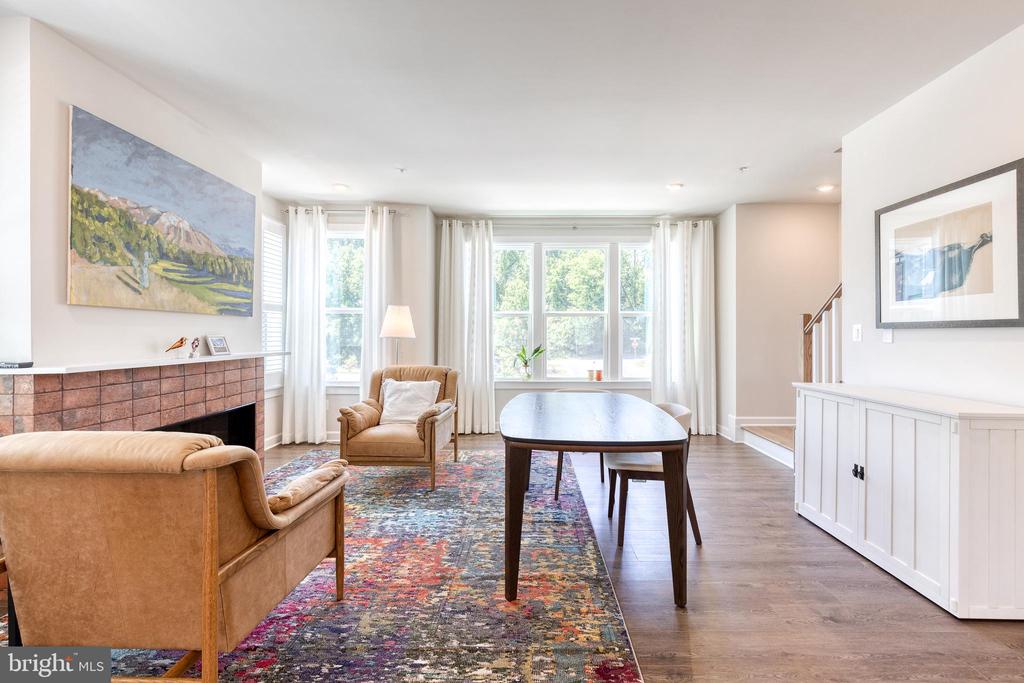 200 HICKORY HOLLOW COURT