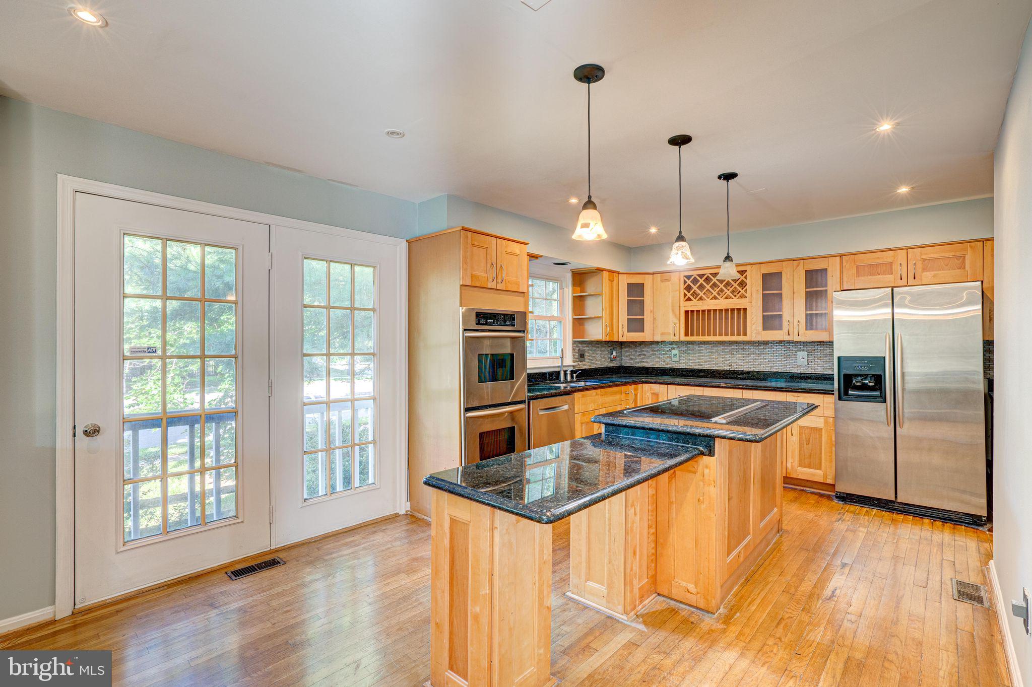 4421 Rolling Meadows Way