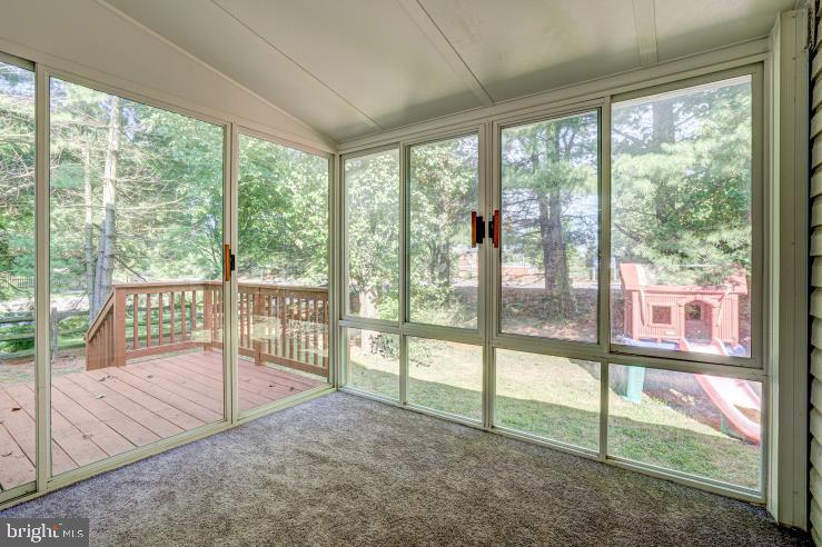 4421 Rolling Meadows Way