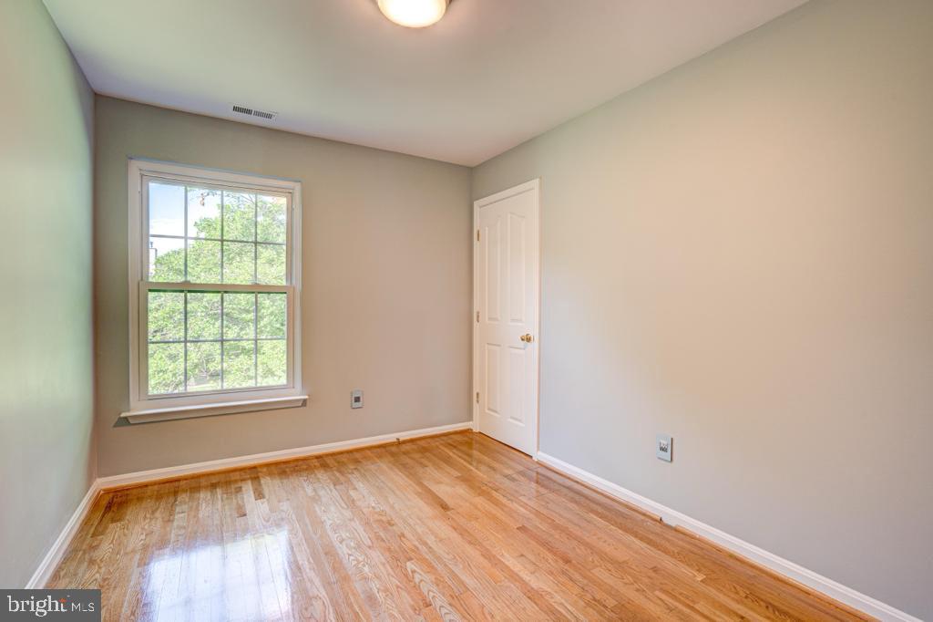 4421 Rolling Meadows Way