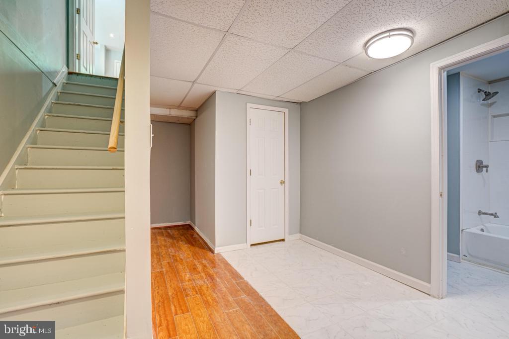 4421 Rolling Meadows Way