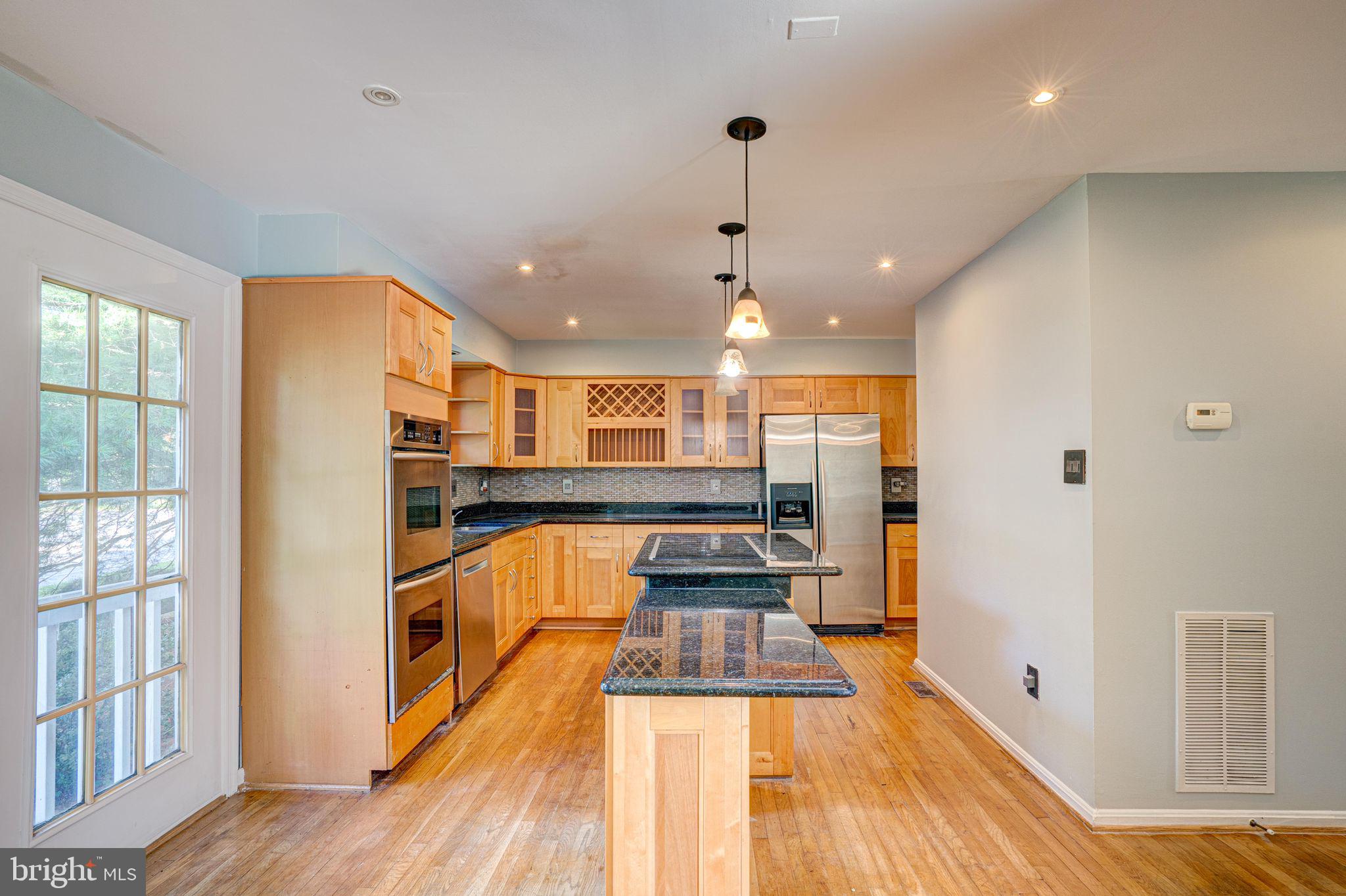 4421 Rolling Meadows Way