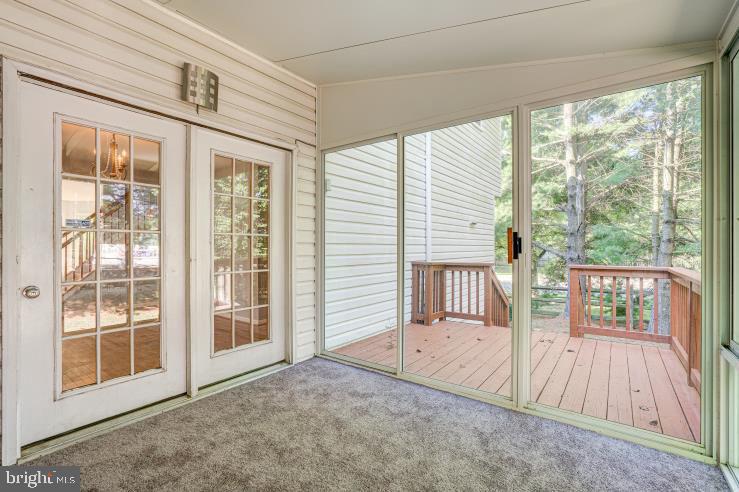 4421 Rolling Meadows Way