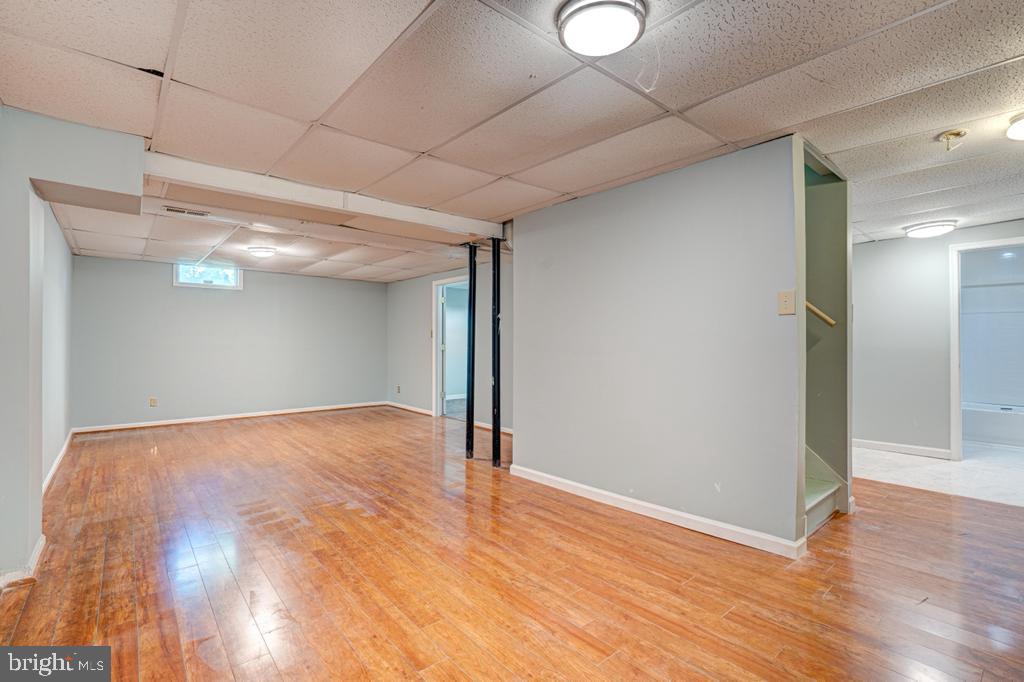 4421 Rolling Meadows Way