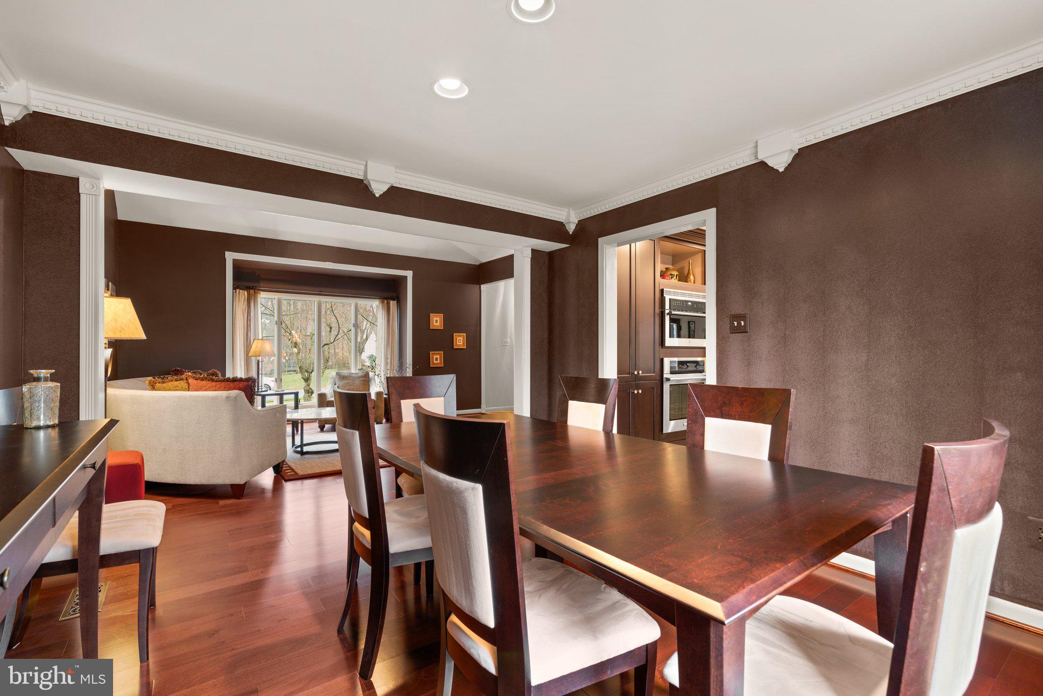 9753 POLISHED STONE