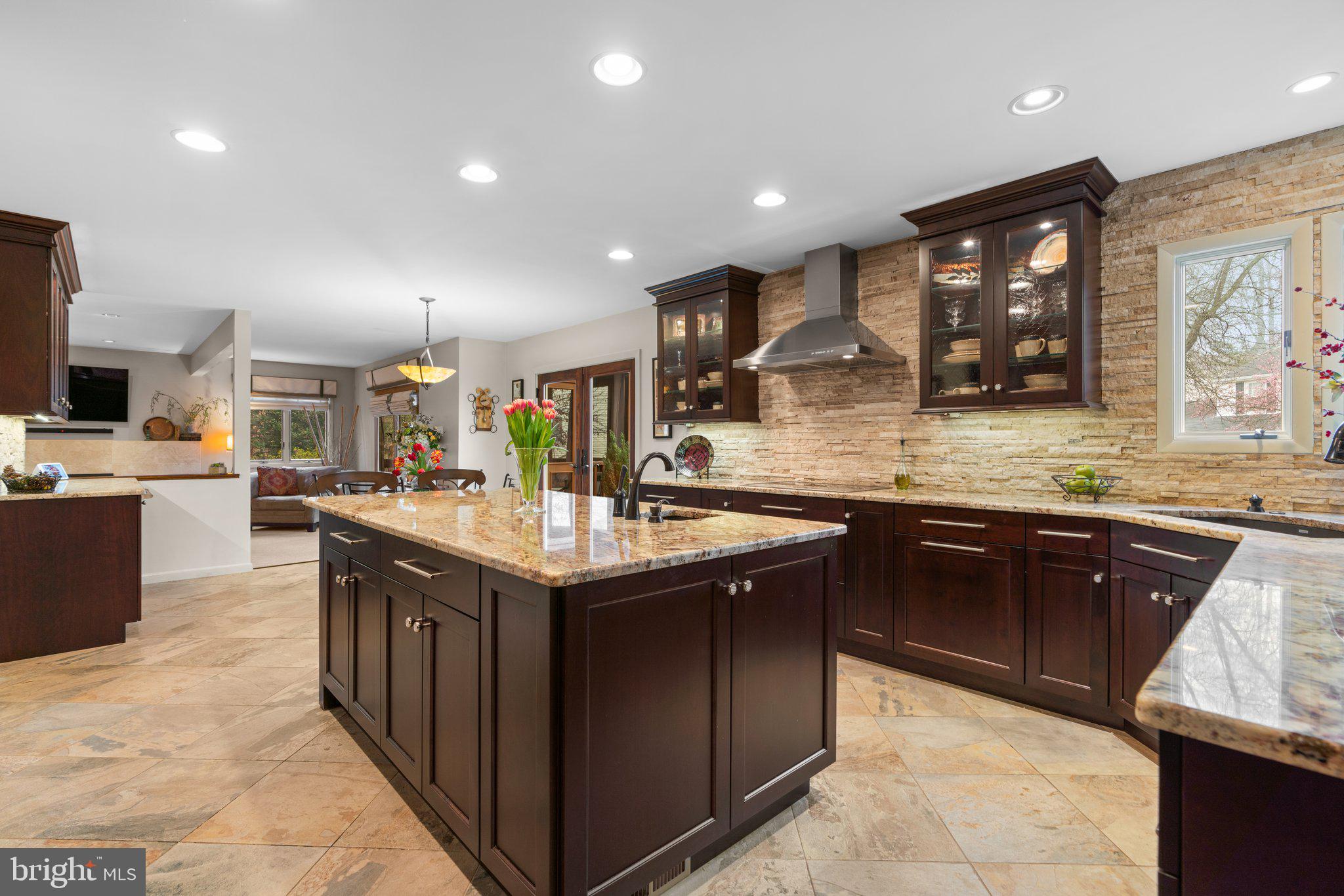 9753 POLISHED STONE