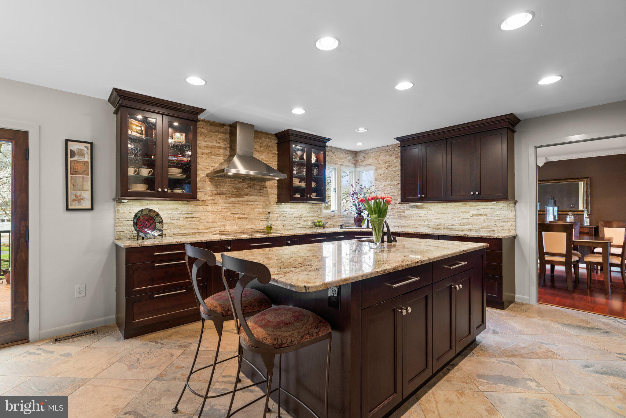 9753 POLISHED STONE