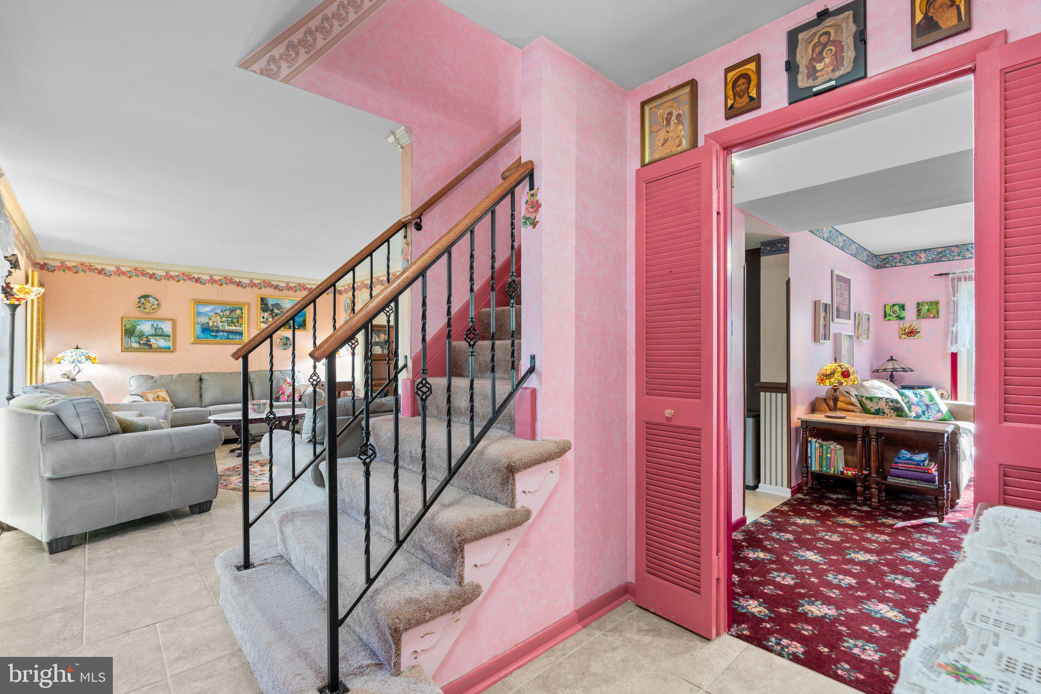 7035 IVORYHAND PLACE