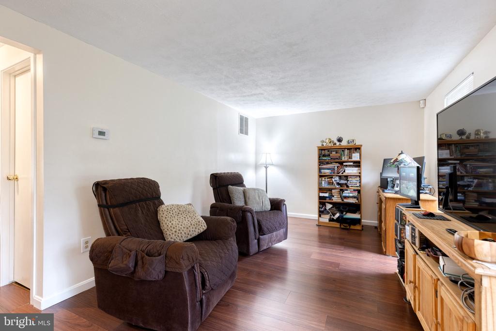 7178 PEACE CHIMES COURT