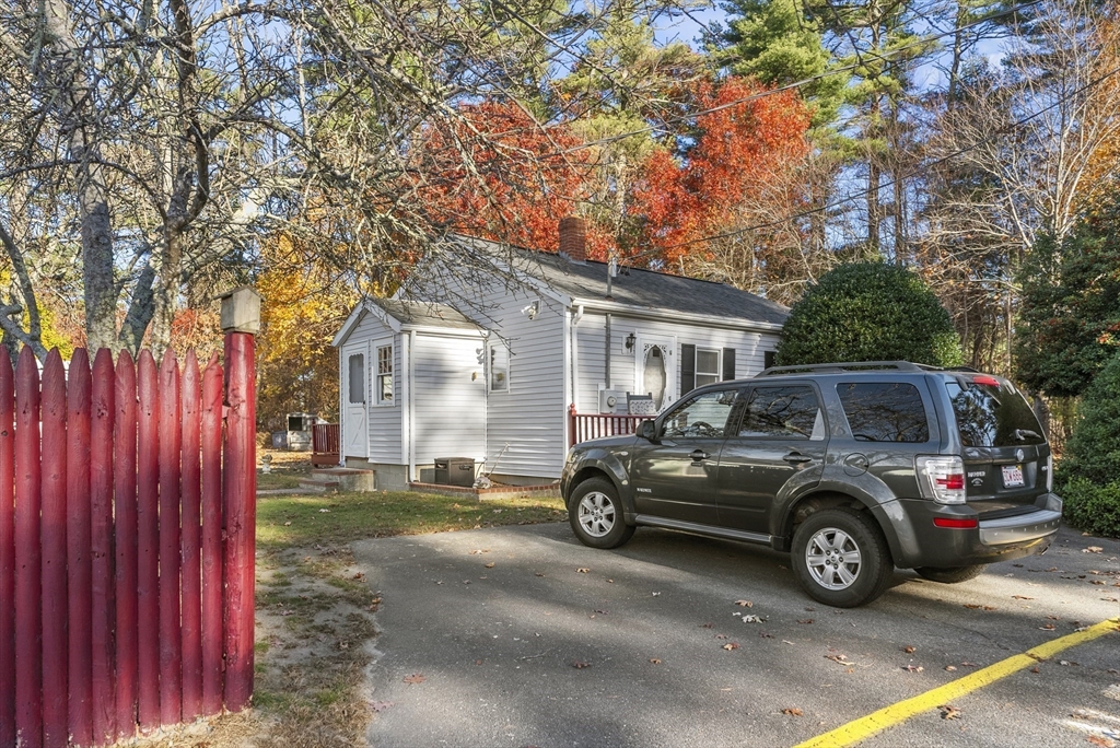 2352 Cranberry Hwy