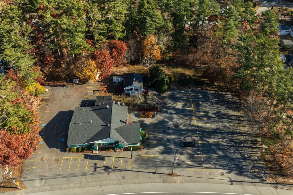 2352 Cranberry Hwy