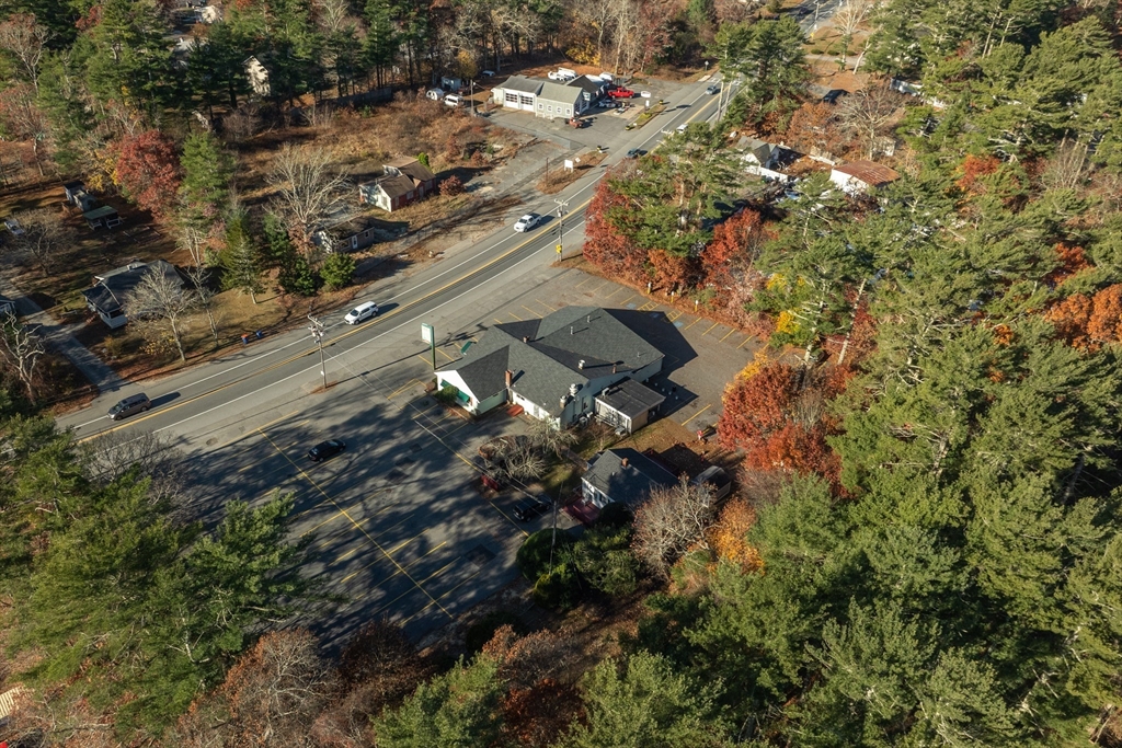 2352 Cranberry Hwy