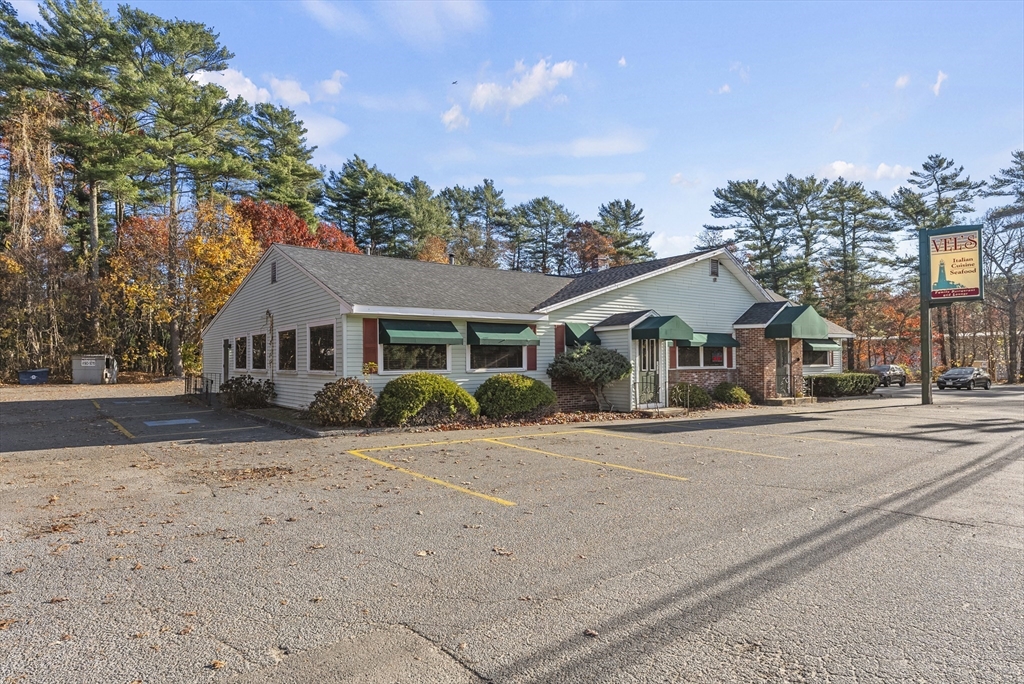 2352 Cranberry Hwy