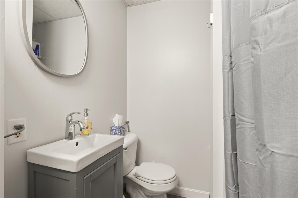8-R North Street # 5B