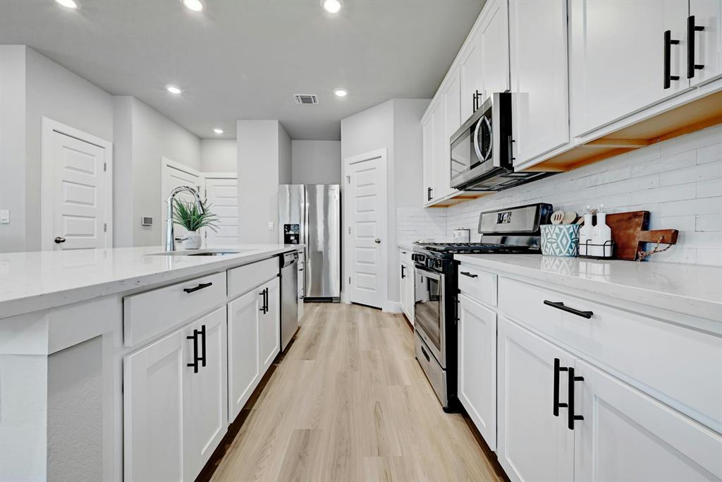 7309 Travertine Spring DR