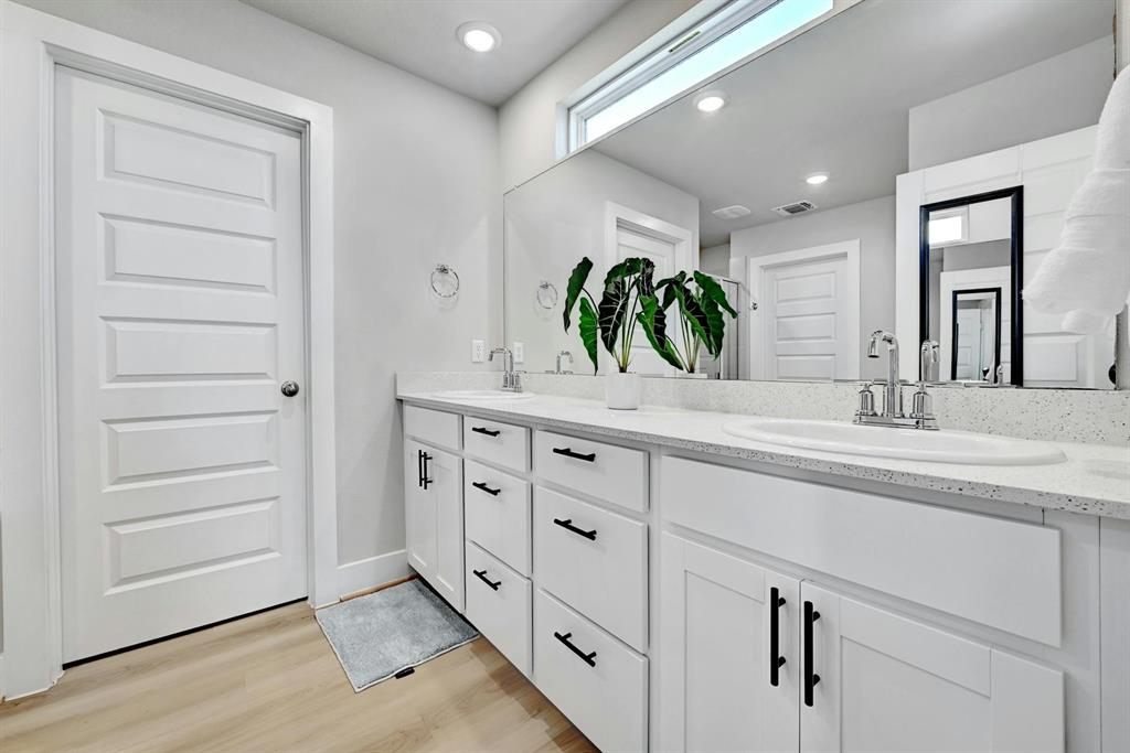 7309 Travertine Spring DR