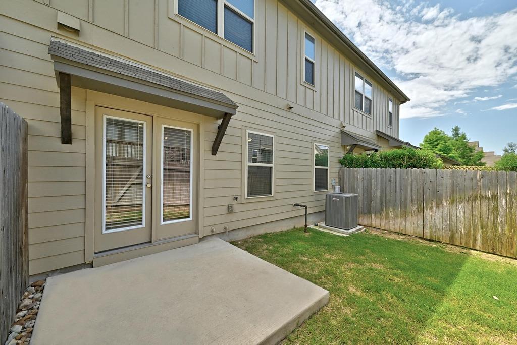 7202 Redding DR # 203