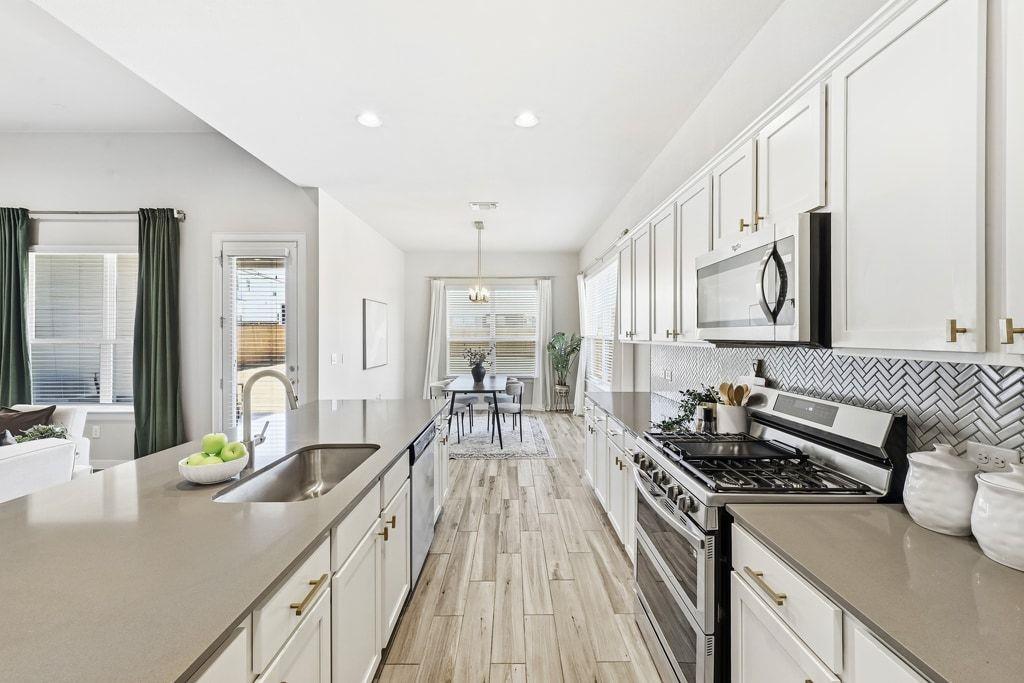 7212 Cardinal Bloom LOOP