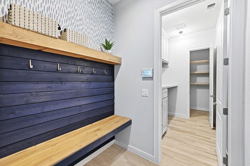 7212 Cardinal Bloom LOOP