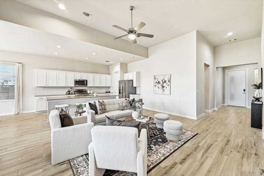 7212 Cardinal Bloom LOOP