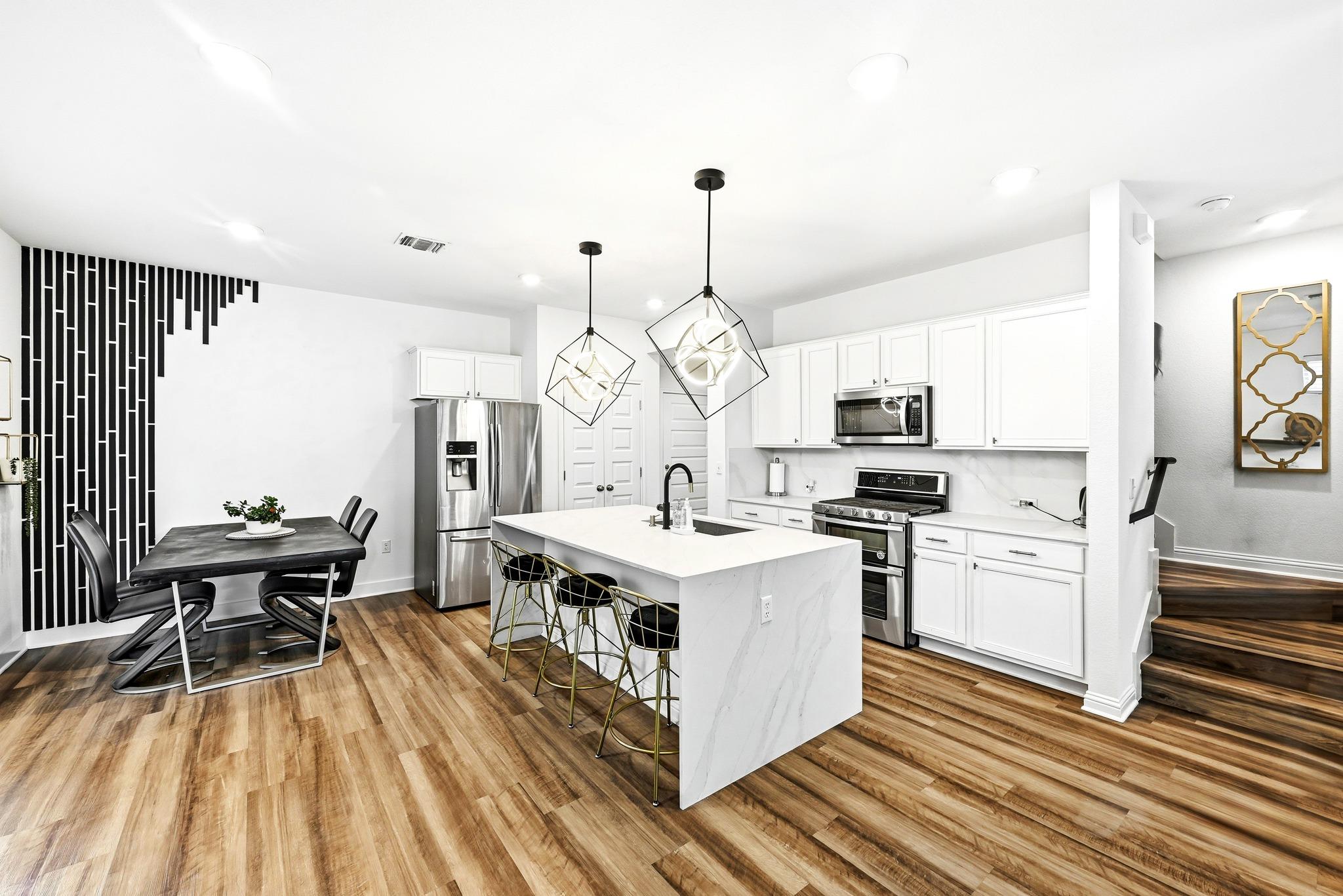 8009 Mellencamp DR # 212