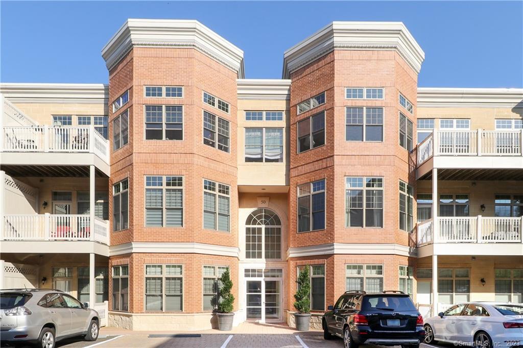 100 Stone Ridge Way 1E