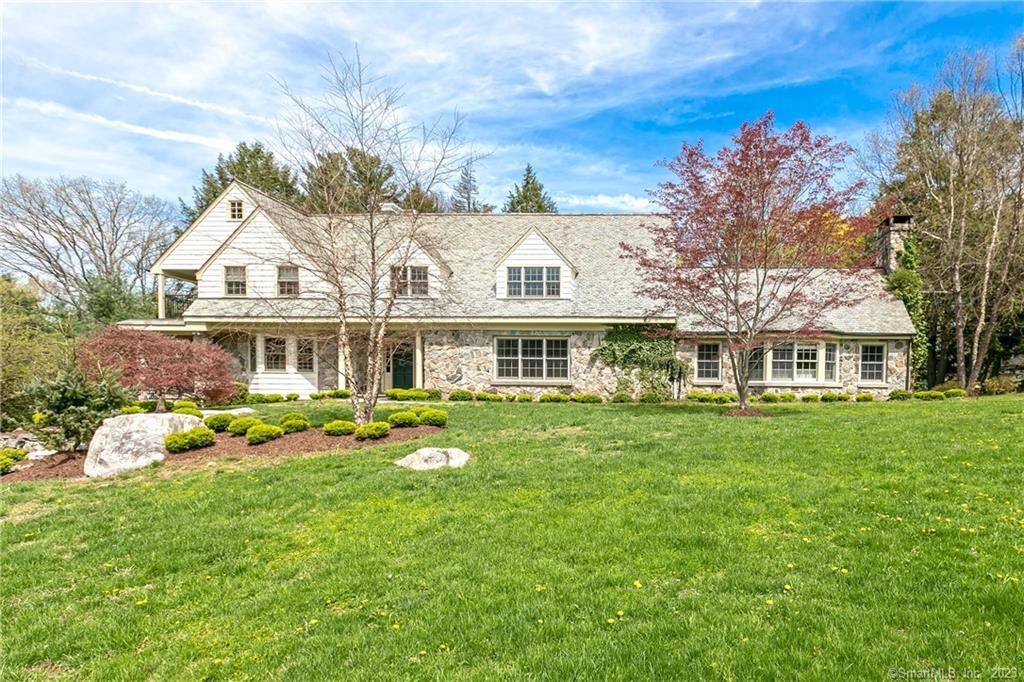 9 Brookside Drive