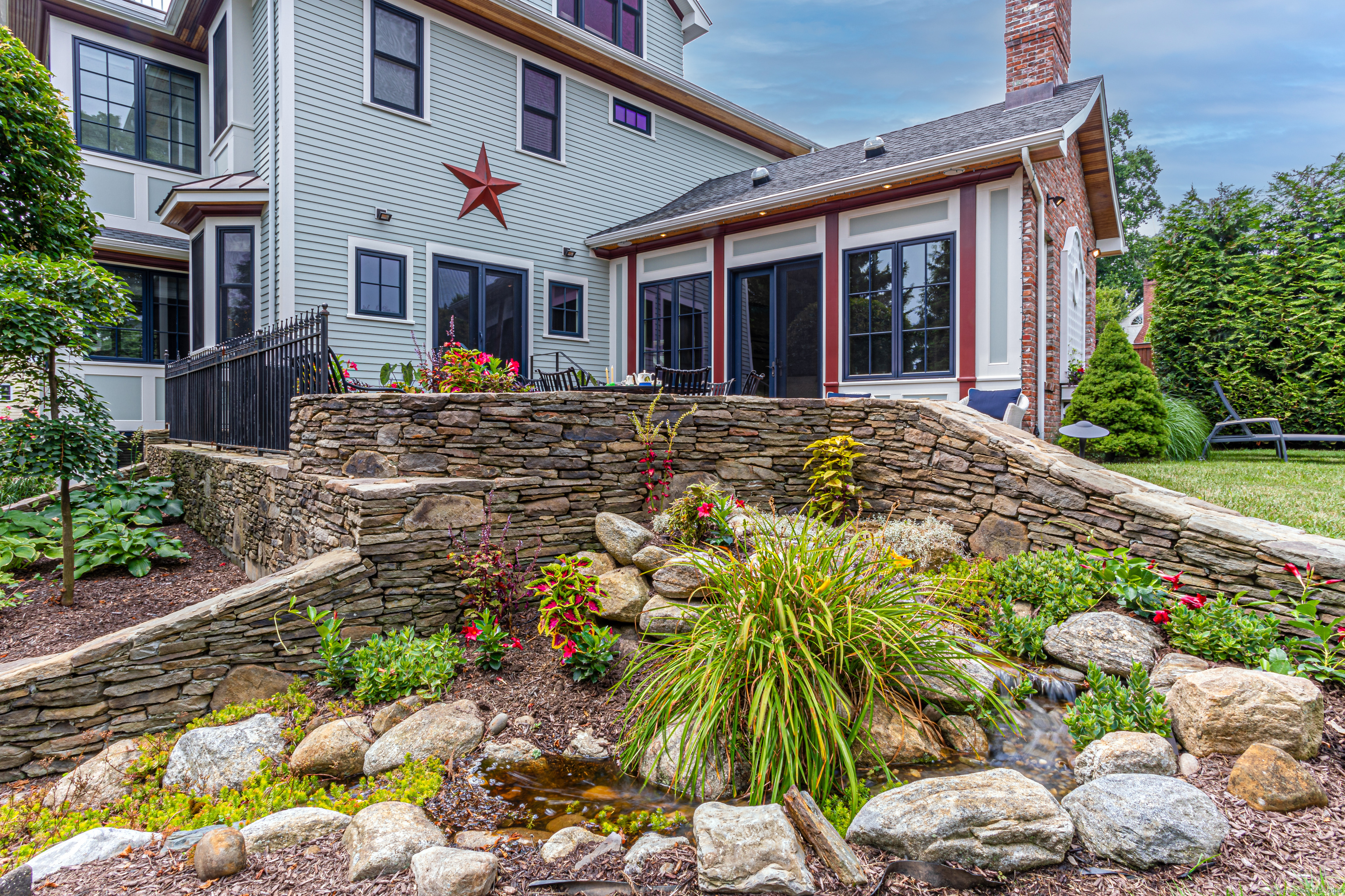 1168 Oldfield Road