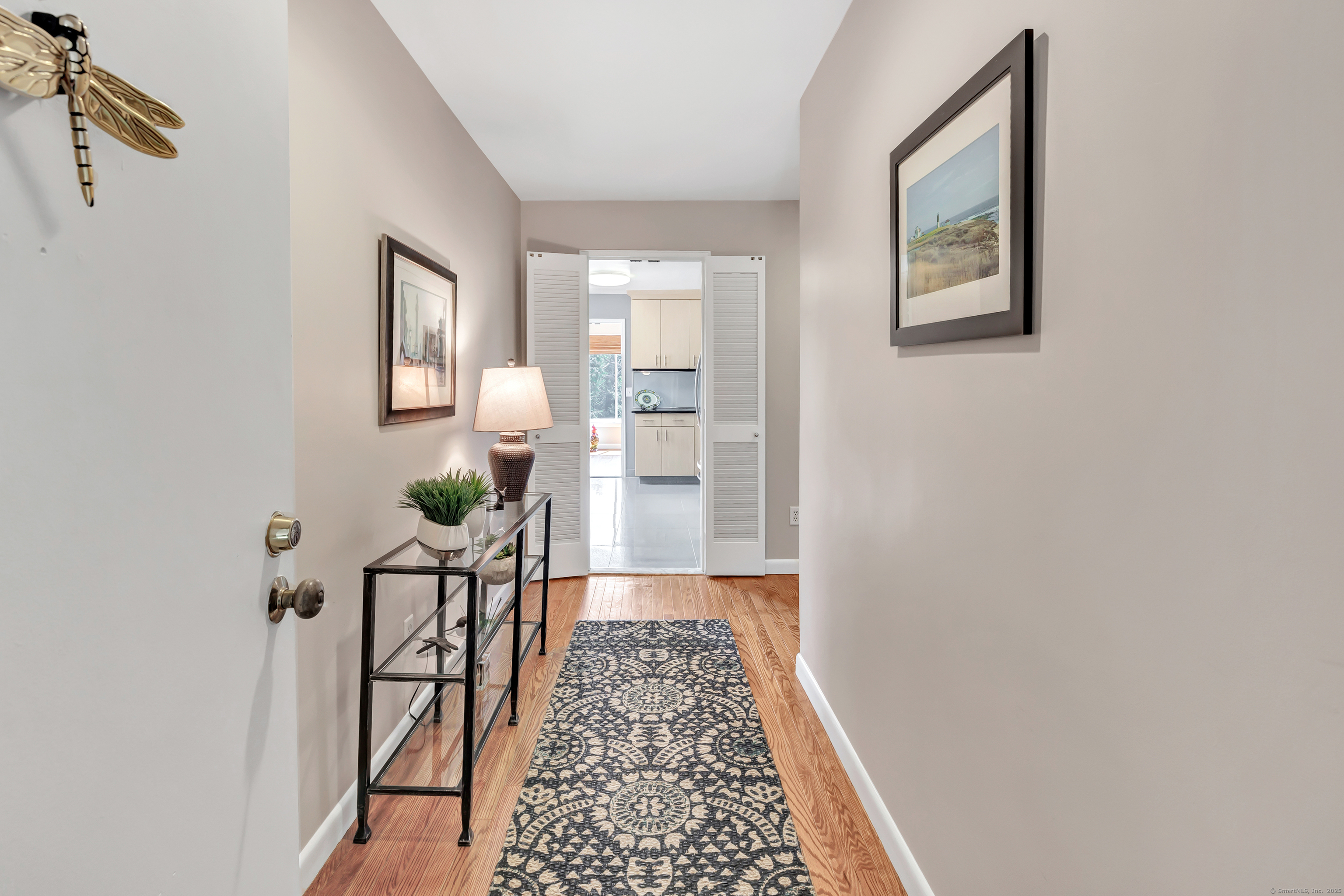 6 Hills Lane 6