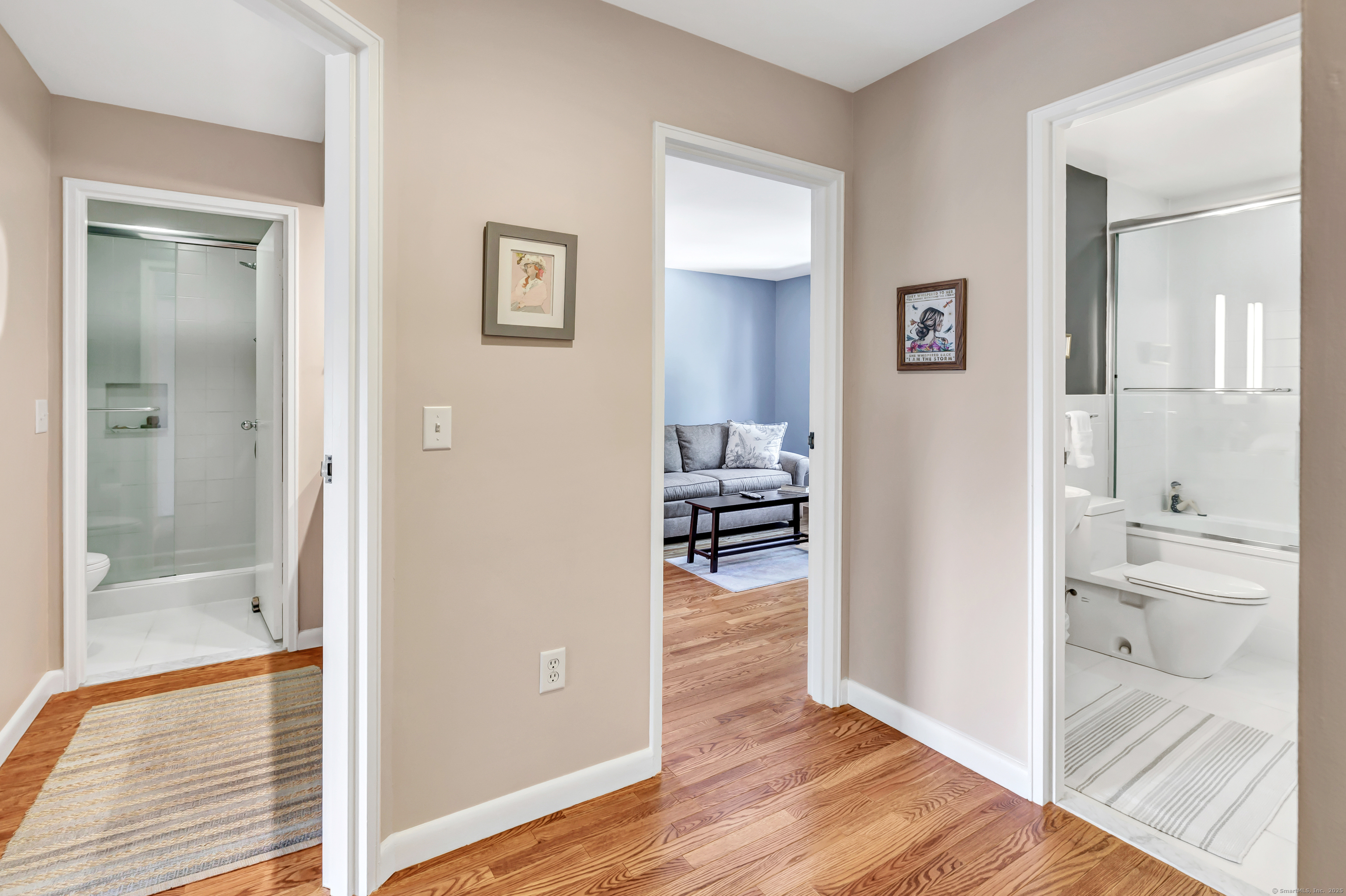 6 Hills Lane 6