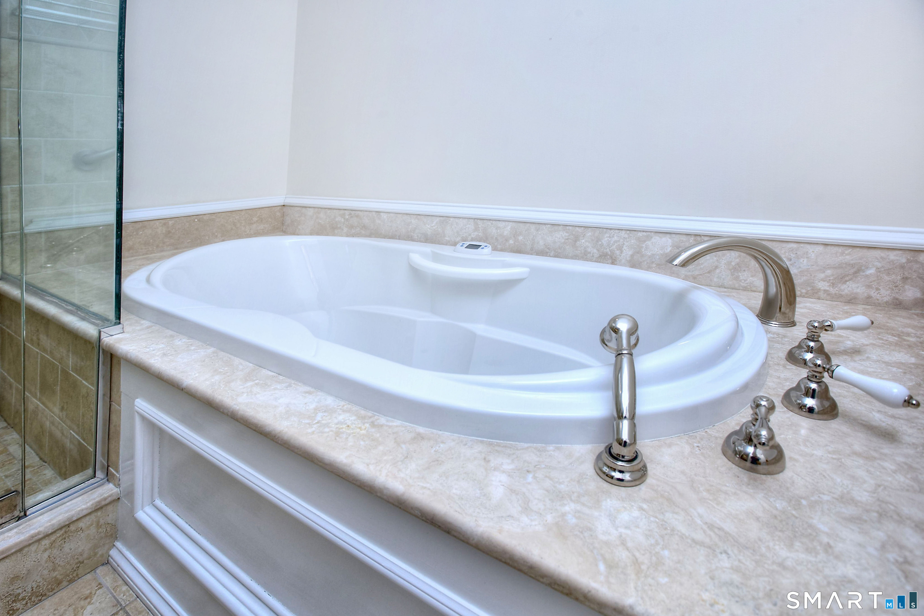 136 East Avenue APT 4C