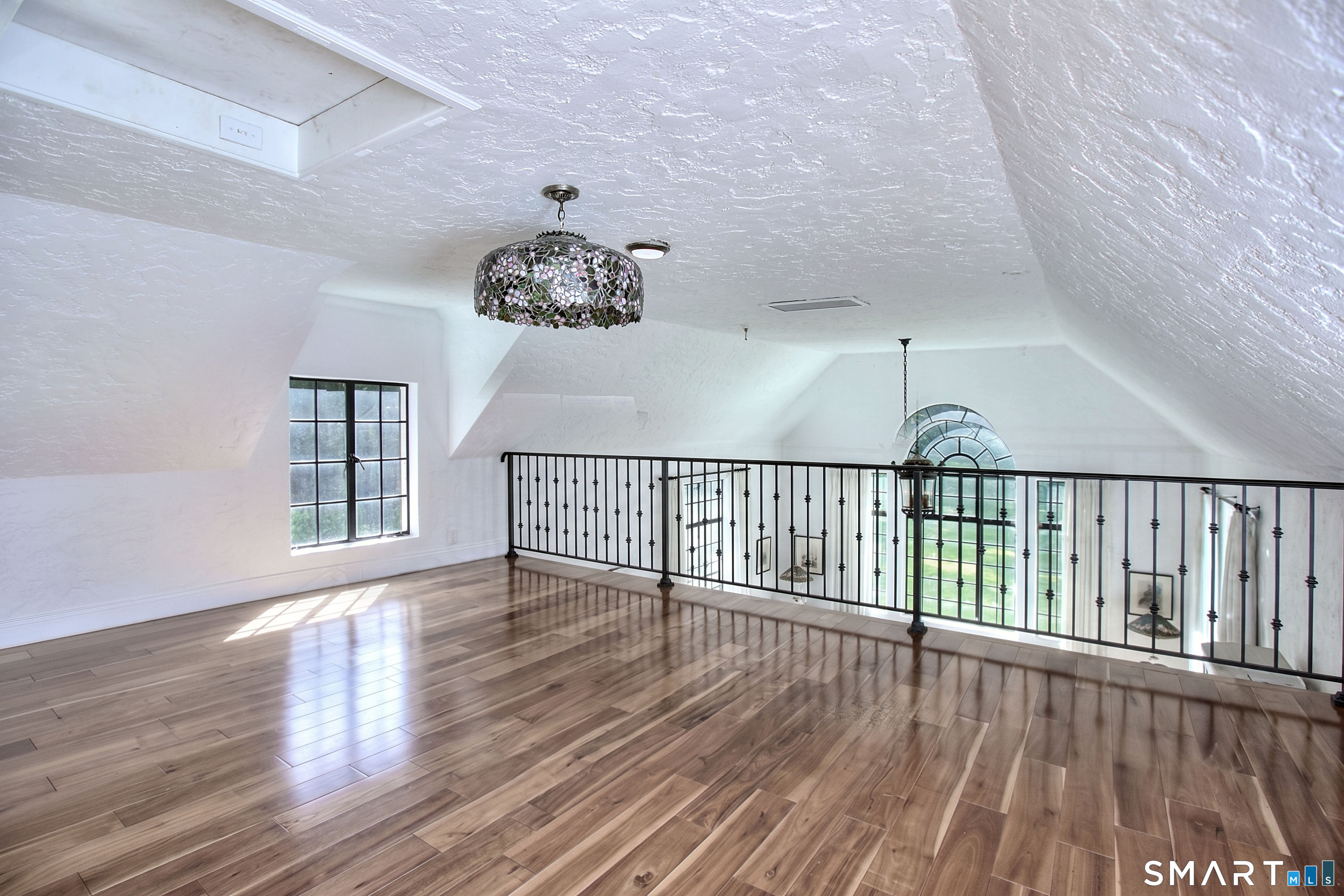 1170 Hillside Road