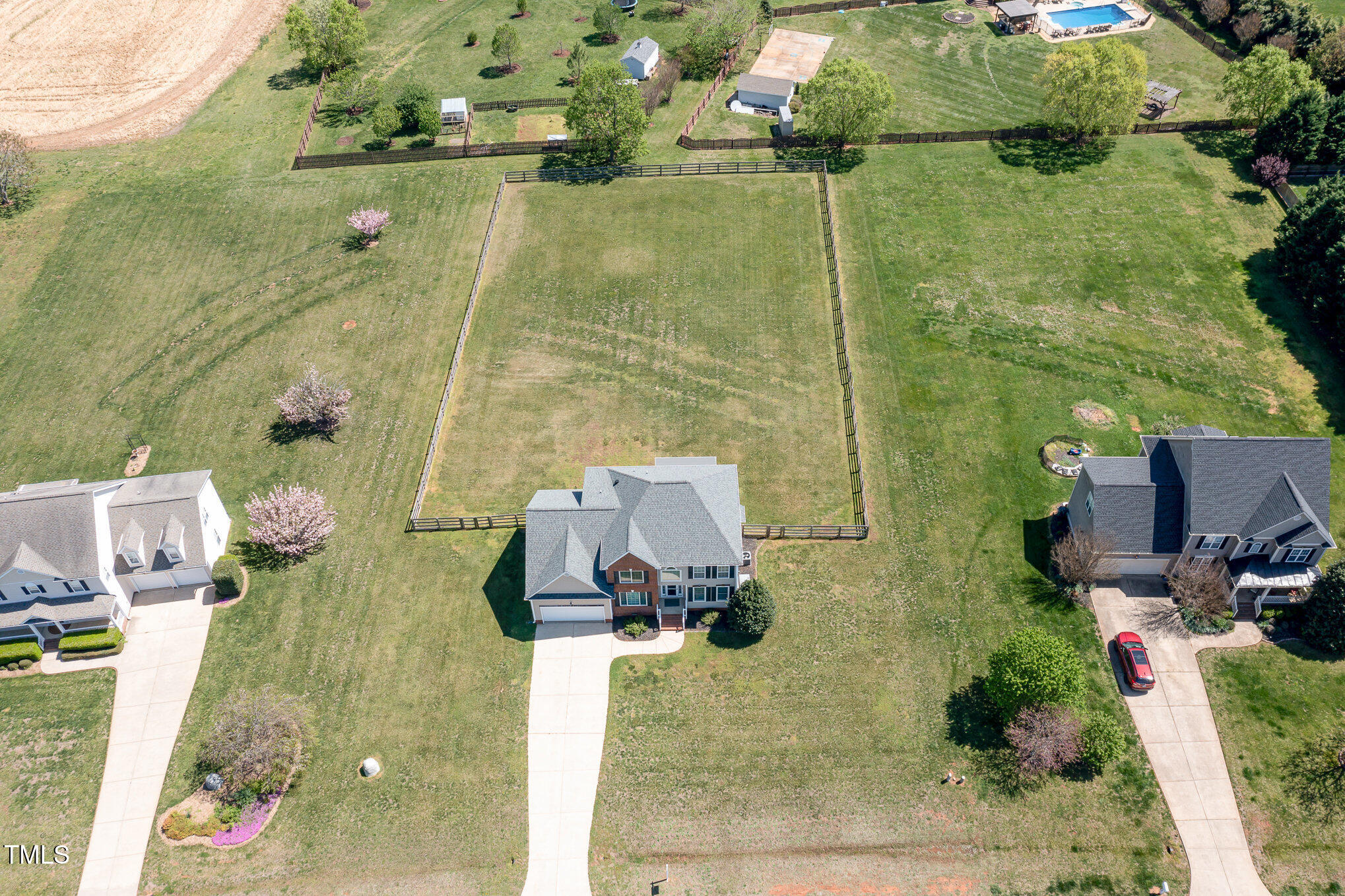 4905 Homestead Drive