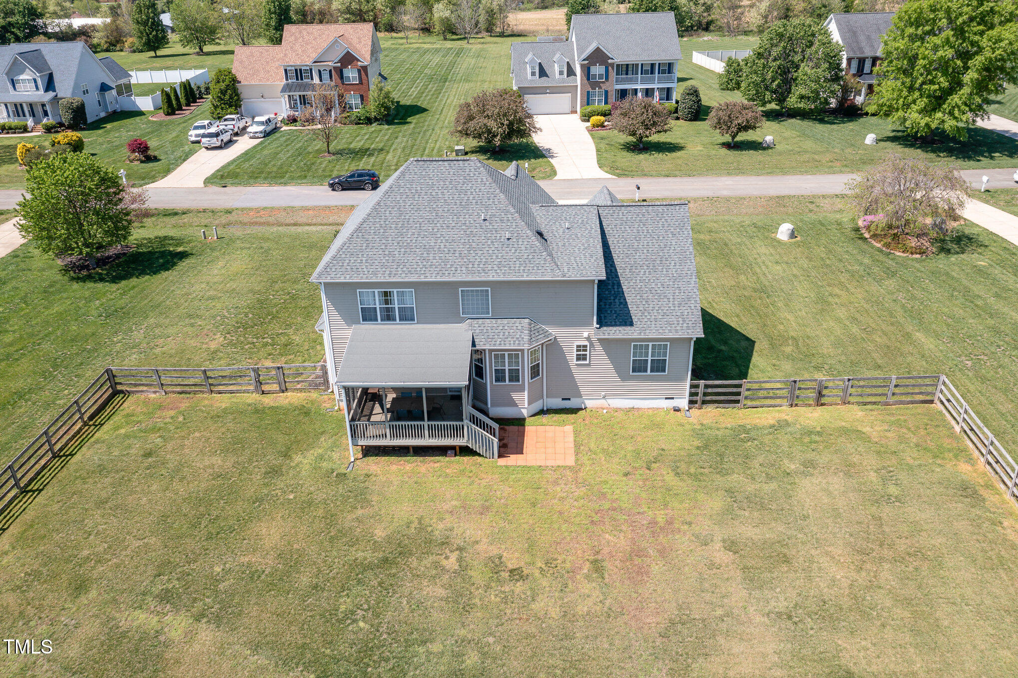 4905 Homestead Drive
