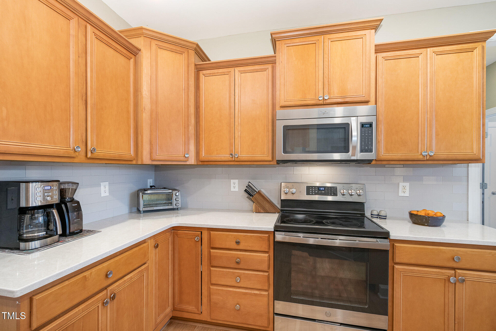 4905 Homestead Drive