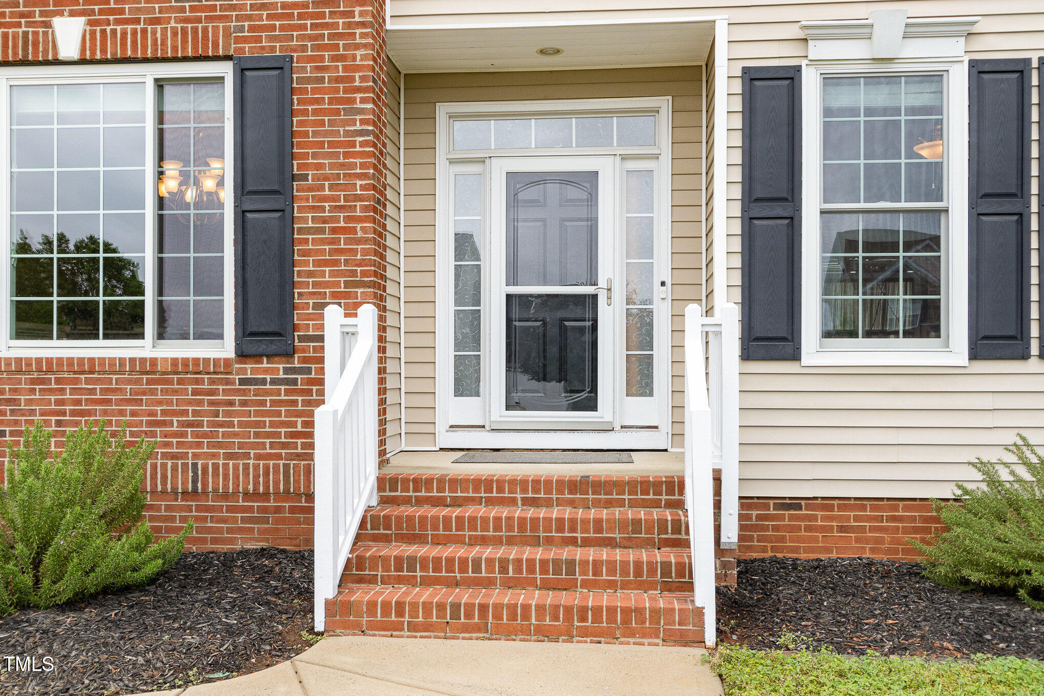 4905 Homestead Drive