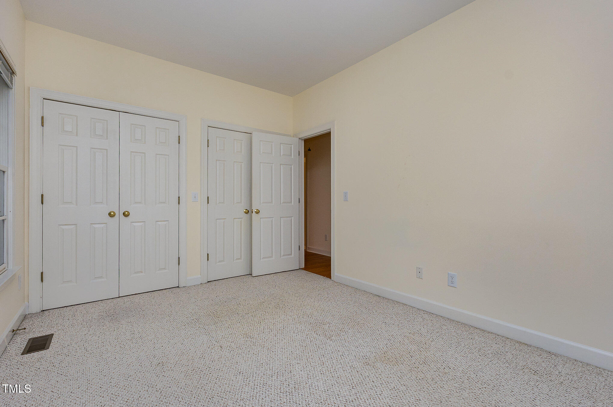 23 Lauren Court