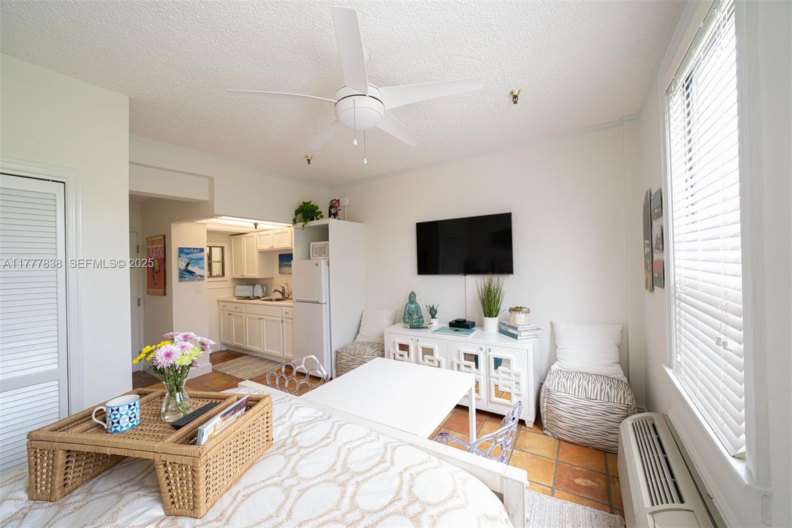 235 Sunrise Avenue 3052