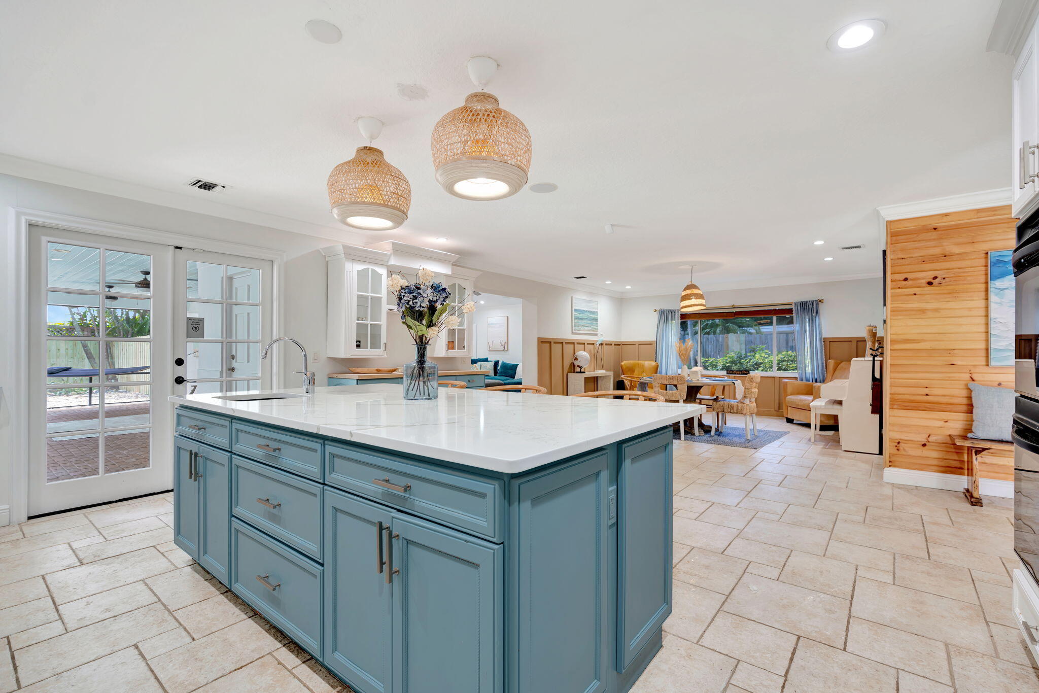 2436 Holly Lane NE