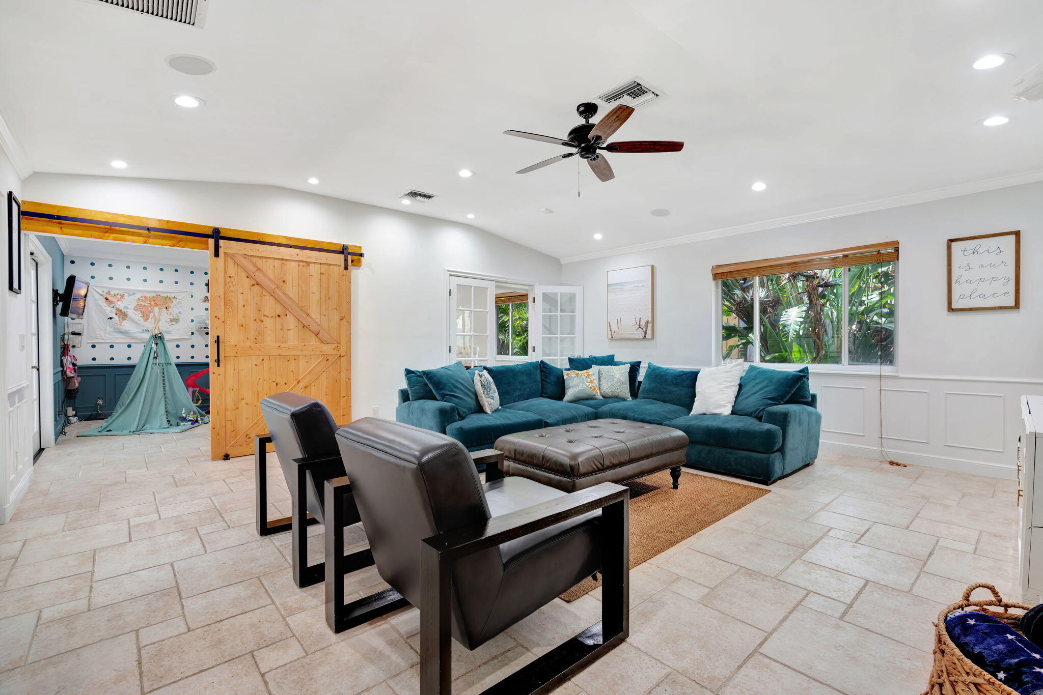 2436 Holly Lane NE