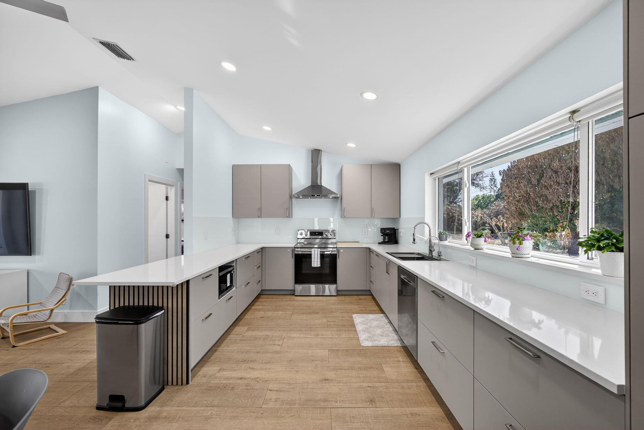 16762 131st Way N, Farms