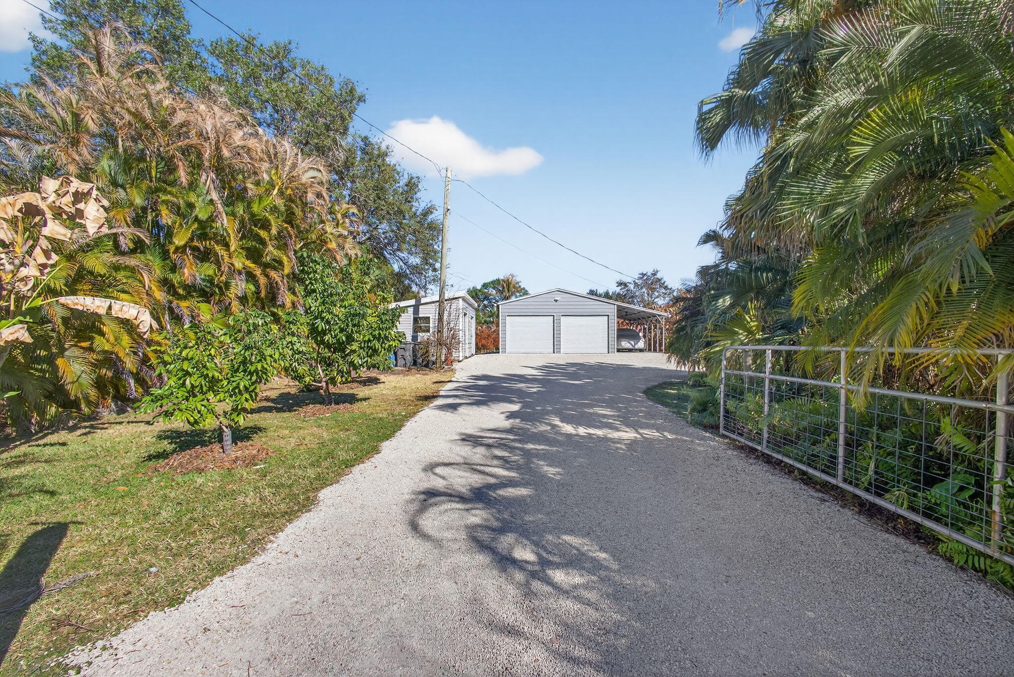 16762 131st Way N, Farms