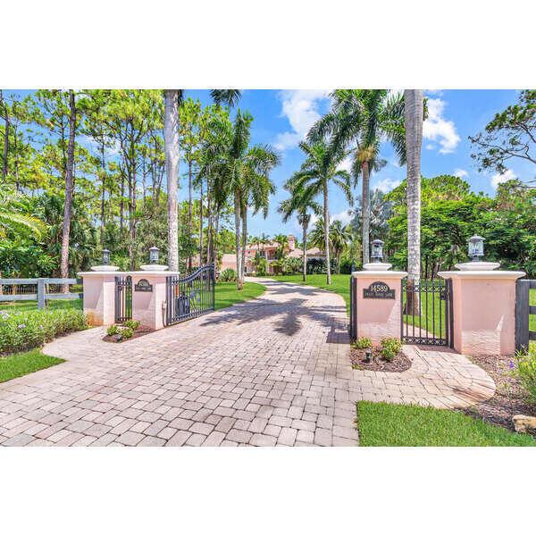 14589 Crazy Horse Lane